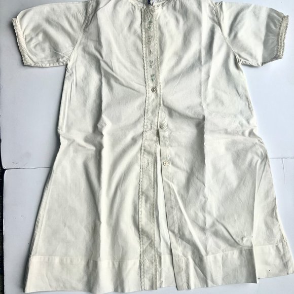 Vintage 1940's - 50's Hand-Embroidered Infant Dress 17.00 - Picture 1 of 8